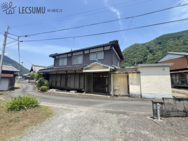 姫路市安富町瀬川/中古戸建の外観