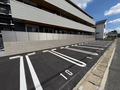 【駐車場】 | ロイヤルハイツ那珂川 | 普通車区画