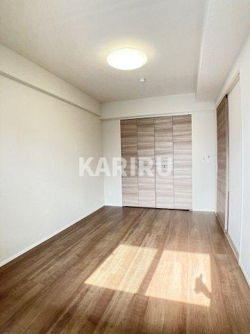 幸court森ノ宮の洋室