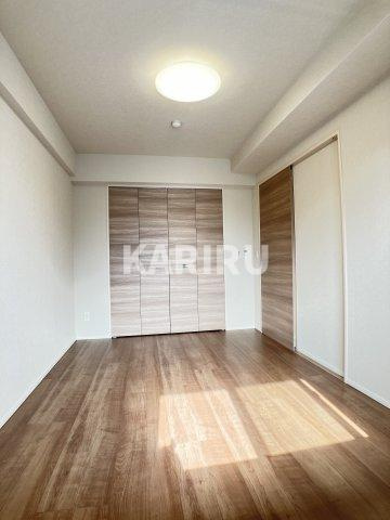 幸court森ノ宮の洋室