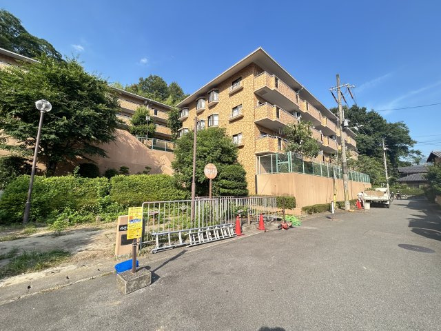 ◆リノベーション済み◆南西向きで陽当たり良好◆収納充実３LDK◆ライオンズマンション山科御陵