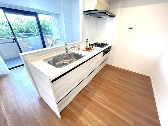 ◆リノベーション済み◆南西向きで陽当たり良好◆収納充実３LDK◆ライオンズマンション山科御陵のキッチン|キッチン