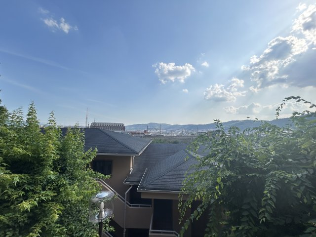 ◆リノベーション済み◆南西向きで陽当たり良好◆収納充実３LDK◆ライオンズマンション山科御陵の展望|物件からの展望