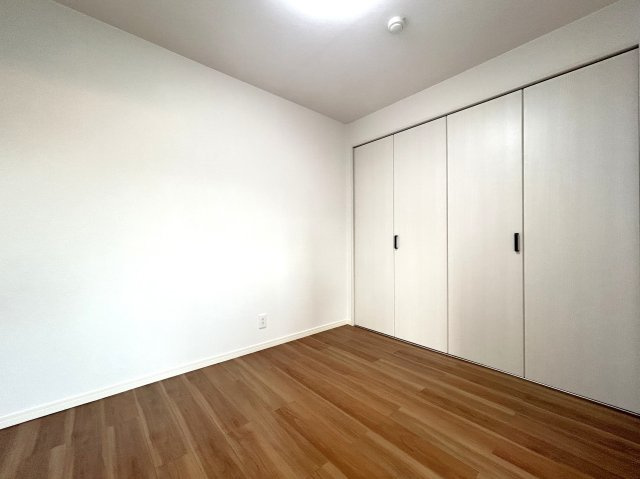 ◆リノベーション済み◆南西向きで陽当たり良好◆収納充実３LDK◆ライオンズマンション山科御陵の洋室|洋室