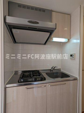 ディナスティ福島Ⅱのキッチン|※同マンション別間取り参考写真です