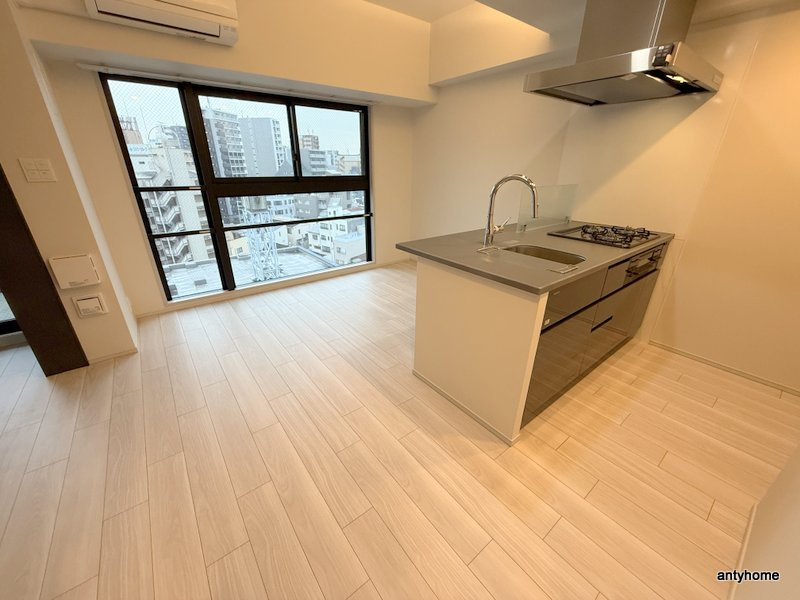 S-RESIDENCE福島diverse　仲介手数料無料の居間・リビング