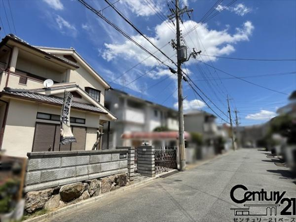 大和高田市大字築山　一戸建の前面道路含む現地写真|ご内覧可能です。お気軽にお問い合わせください。