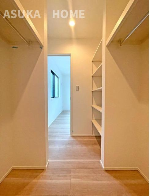 神奈川区西寺尾三丁目新築戸建の収納|収納たっぷりウォークインクローゼット♪