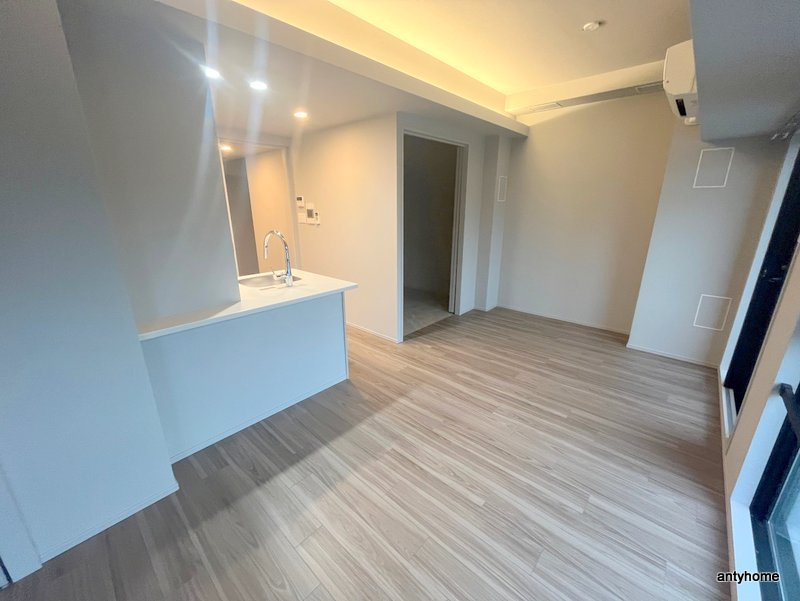 S-RESIDENCE福島diverse　仲介手数料無料の居間・リビング