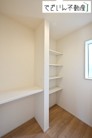 【収納】 | blooming garden深谷市上野台　新築住宅 | 暮らし心地を大きく左右する収納を、適材適所に配置し使い勝手を考慮してあります。空間を余すところなく有効利用した収納は生活空間をより上質なものにしてくれるでしょう。
現地(2025年9月撮影)