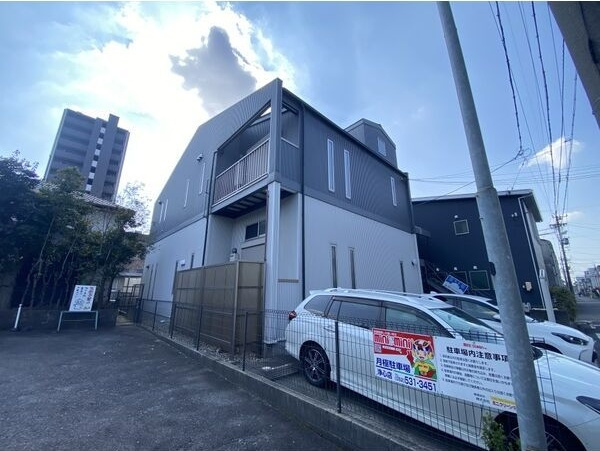 リエス浄心のエントランス