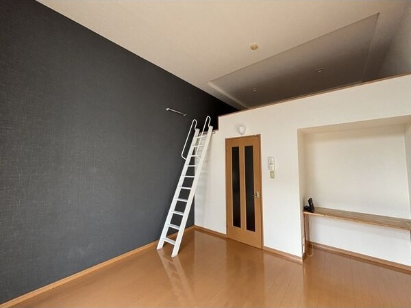 リエス浄心の居間・リビング