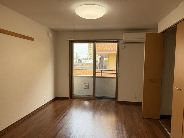 サニーハイツの洋室