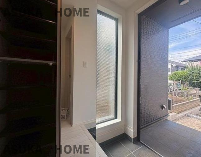 本郷町新築戸建の居間・リビング