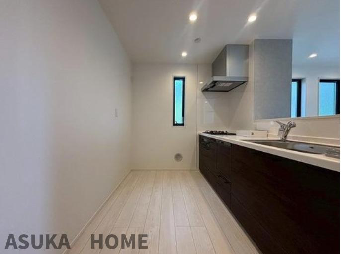 本郷町新築戸建の玄関