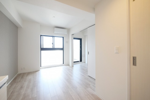 コンフォリア・リヴ南森町Ⅱの居間・リビング