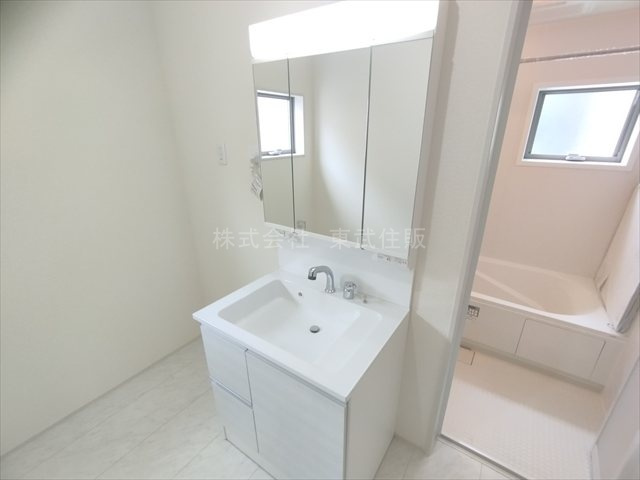 【独立洗面台】 | 川越市仙波町第３　全２棟　1号棟 | 独立洗面台、朝の身支度には欠かせません