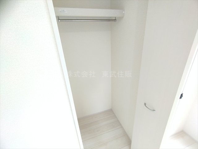 【収納】 | 川越市仙波町第３　全２棟　1号棟 | 洋室5.25帖収納