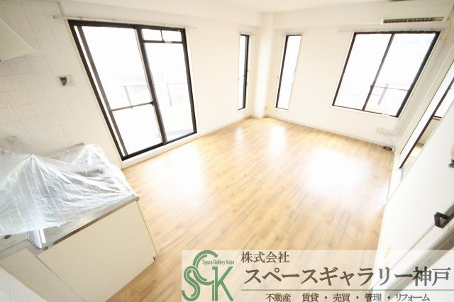 グランドメゾン池上　Ⅰの居間・リビング|※お部屋により仕様が異なる場合があります※