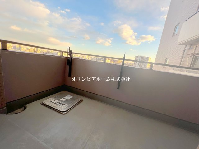 ランジュ2000大島　9階　角　部屋　リ　ノベーション済のバルコニー