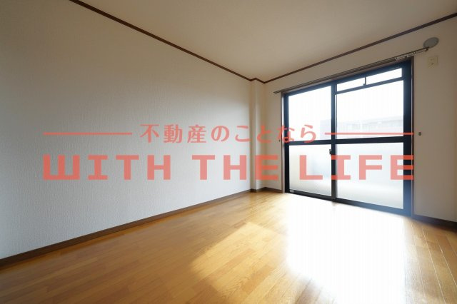 ベルセゾンⅡ【キャッシュバック対象物件】の洋室|ゆったりした洋室です