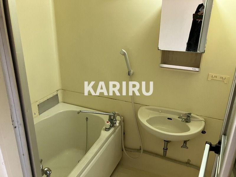 センチュリー鶴見の浴室