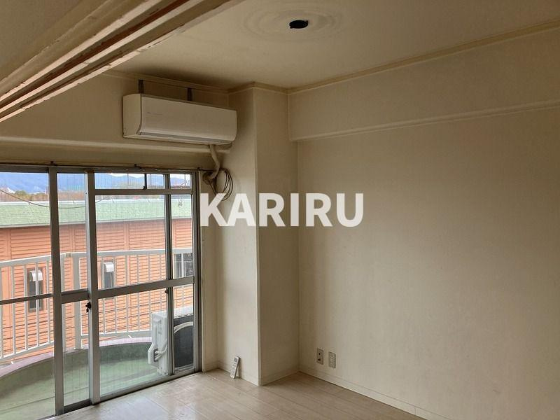 センチュリー鶴見の洋室