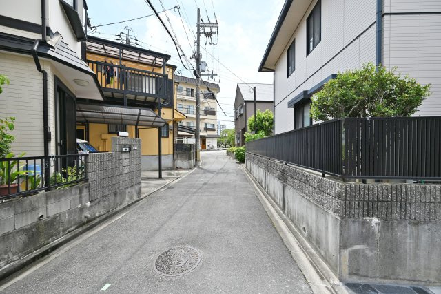 シャルムコート・ジョン中野西2丁目の前面道路含む現地写真|2025年6月撮影