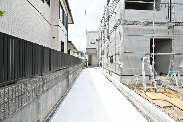 シャルムコート・ジョン中野西2丁目の外観|駐車スペース2台分有り