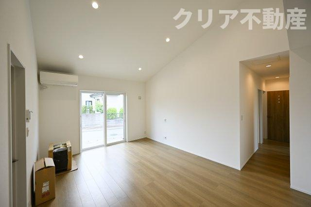【居間・リビング】 | フィリディアガーデン太田市東矢島町　1号棟 | 家族揃っての食事が楽しくなる広々としたダイニング♪
