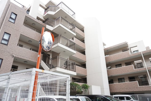 コンフォート南越谷の外観