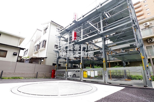 エスリード名城公園の駐車場