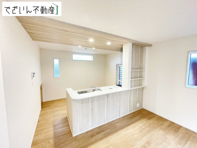 【居間・リビング】 | blooming garden本庄市下野堂　新築住宅 | ≪1号棟≫
現地(2025年10月撮影)