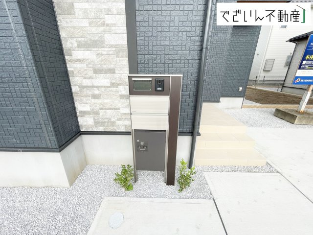 【玄関】 | blooming garden本庄市下野堂　新築住宅 | ≪1号棟≫
現地(2025年10月撮影)