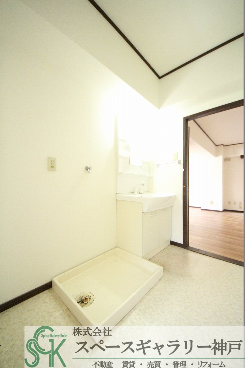グランデ石屋川Ⅱの洗面所|※お部屋により仕様が異なる場合があります※