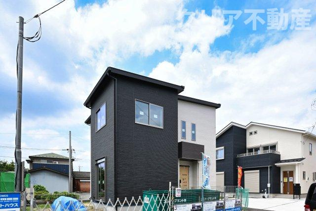 【前面道路含む現地写真】 | フィリディアガーデン太田市東矢島町　3号棟 | 通り抜けのできない住民専用の道路なので小さなお子様がいるご家庭でも安心です！