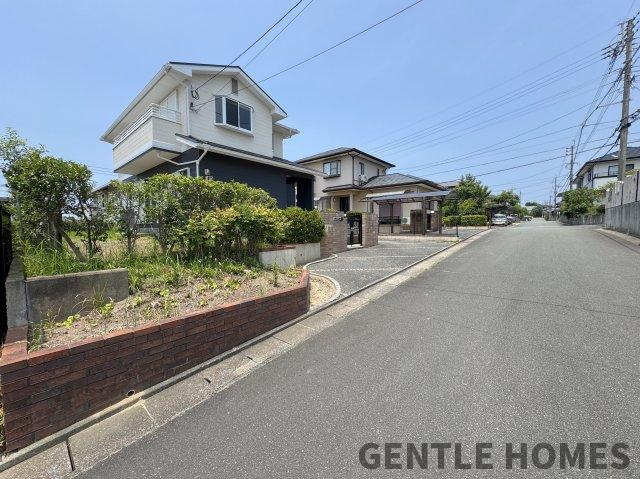 古賀市舞の里5丁目の前面道路含む現地写真