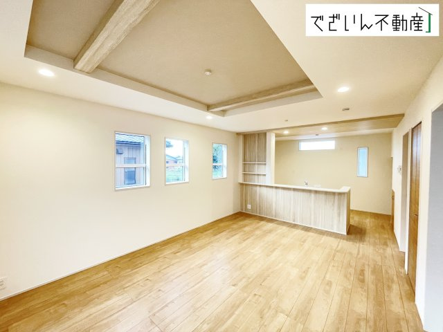 【居間・リビング】 | blooming garden本庄市下野堂　新築住宅 | ≪2号棟≫
現地(2025年10月撮影)