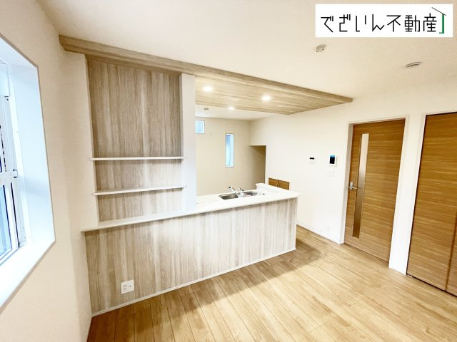 【居間・リビング】 | blooming garden本庄市下野堂　新築住宅 | ≪2号棟≫
現地(2025年10月撮影)