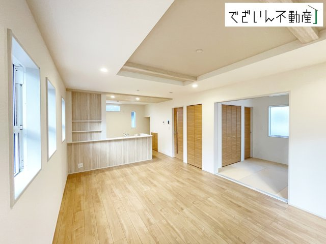 【居間・リビング】 | blooming garden本庄市下野堂　新築住宅 | ≪2号棟≫
現地(2025年10月撮影)