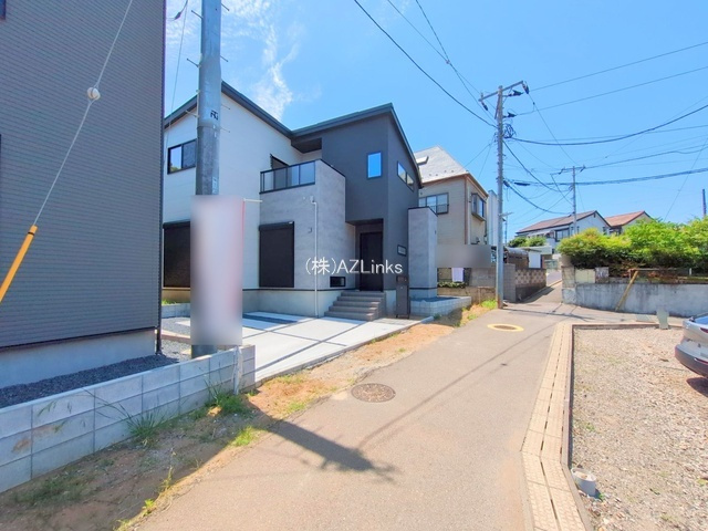 千葉市中央区葛城２丁目の前面道路含む現地写真