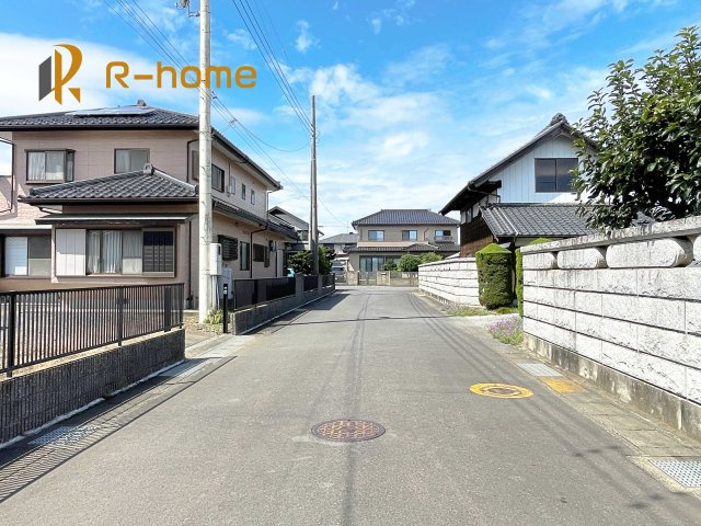 ひたちなか市武田1期　新築戸建て　2号棟の前面道路含む現地写真|堂々！建物完成♪実際のお部屋をご見学可能です♪
ご見学が一番の資料！お気軽にお問い合わせ下さい♪