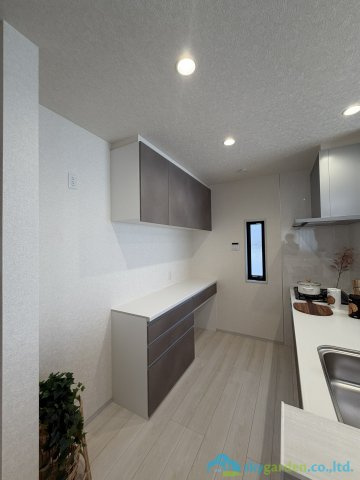秦野市東田原　新築戸建　全10区画1号棟のキッチン