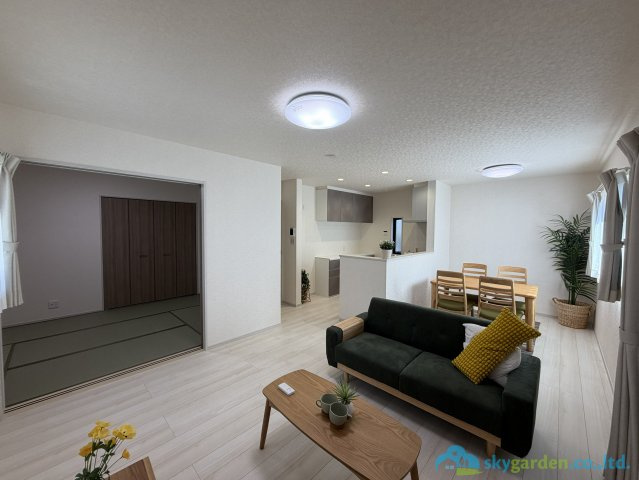 秦野市東田原　新築戸建　全10区画1号棟の居間・リビング
