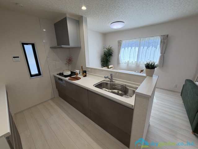 秦野市東田原　新築戸建　全10区画1号棟のキッチン