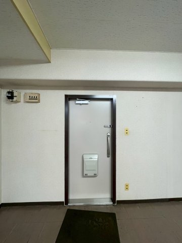 第二ハイム西明石の玄関|きれいな玄関です