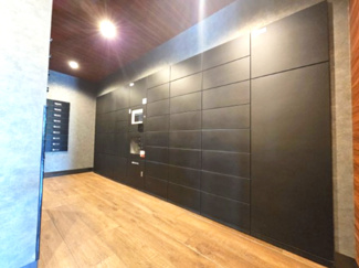 【設備】 | ザパークハウス三郷 | 大きな荷物も安心の宅配ロッカー完備