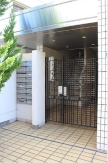 【エントランス】