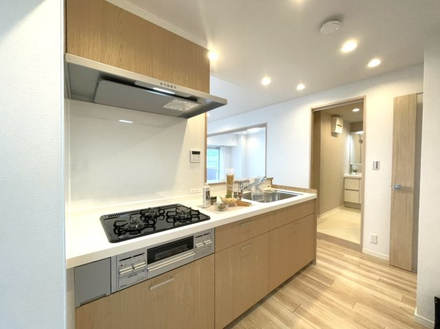 アルファステイツ桟橋通りのキッチン|システムキッチンも新調しています。