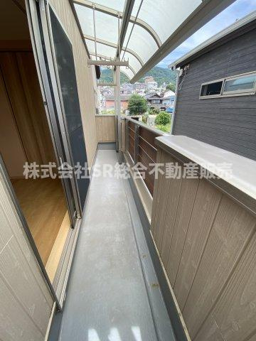 東石切町1丁目中古戸建のバルコニー|バルコニーは南向きで陽当たり良好です♪
